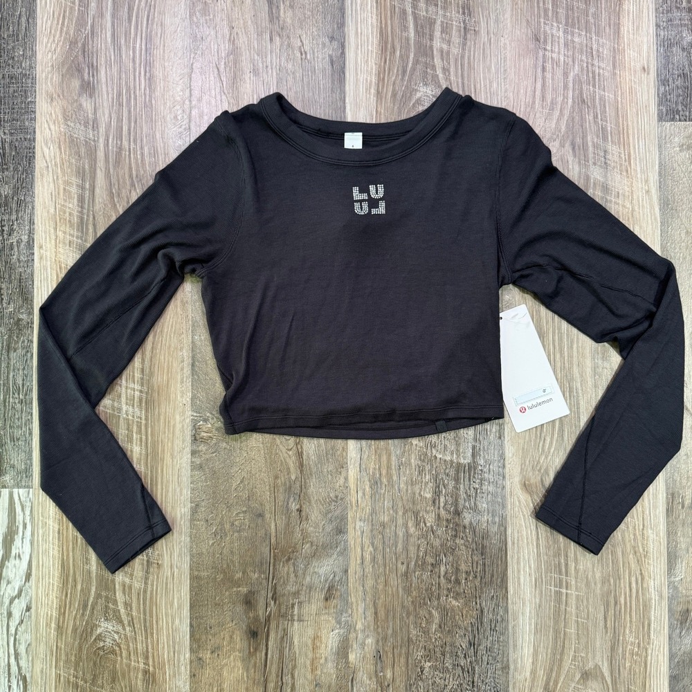 NWT Lululemon Women 6 Black Hold Tight Long-Sleeve Cropped Ribbed Jeweled Top